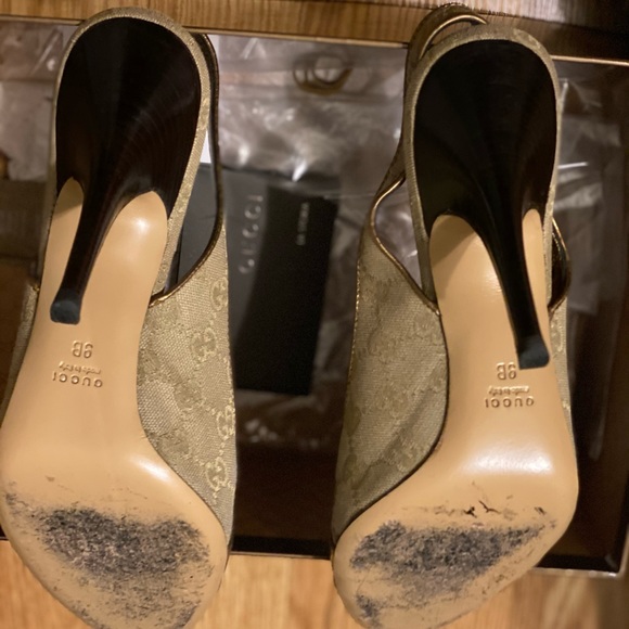 Gucci high heels shoes gold leather. Sold - Picture 6 of 6